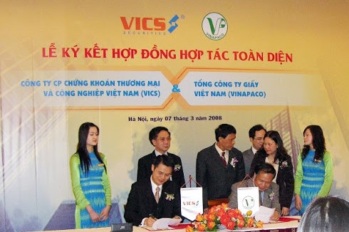 Cổ đ&amp;ocirc;ng lớn bị xử phạt v&amp;igrave; giao dịch chui cổ phiếu VIG