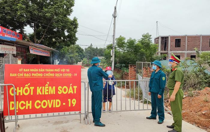 Chốt kiểm so&amp;aacute;t dịch b&amp;ecirc;nh tại th&amp;agrave;nh phố Việt Tr&amp;igrave; (Ảnh minh họa)
