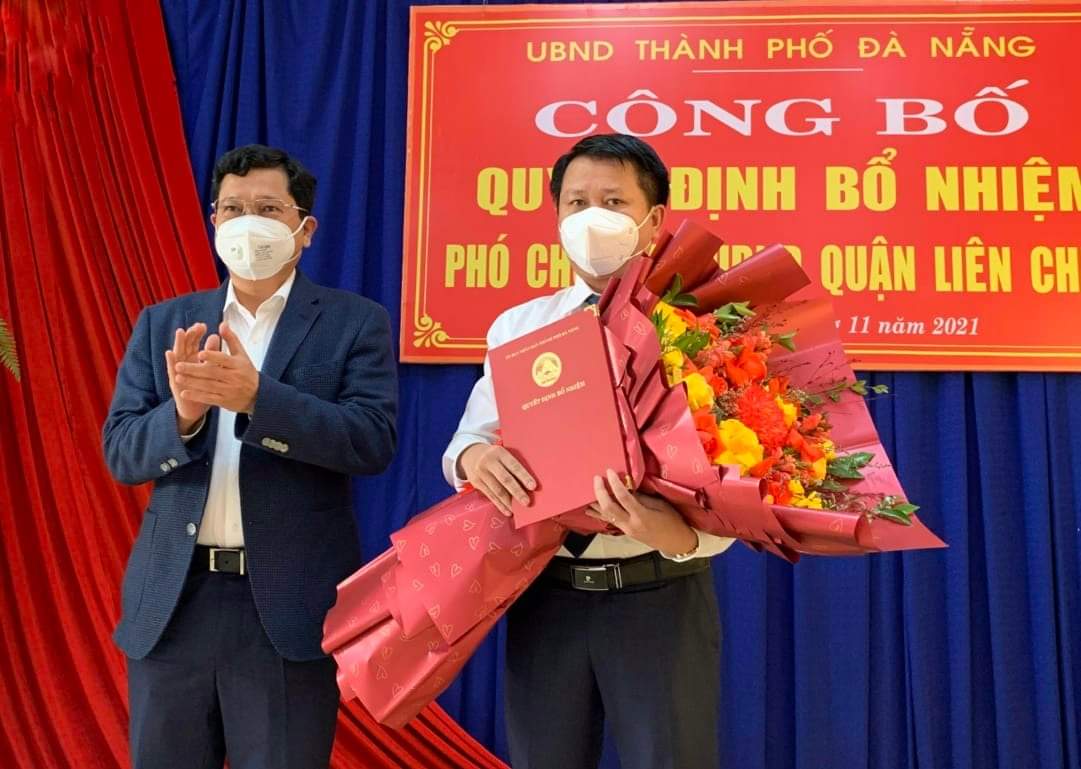 [H&amp;igrave;nh ảnh]   Lễ c&amp;ocirc;ng bố quyết định bổ nhiệm c&amp;aacute;n bộ l&amp;atilde;nh đạo s&amp;aacute;ng ng&amp;agrave;y 16/11 tại UBND quận Li&amp;ecirc;n Chiểu, TP. Đ&amp;agrave; Nẵng