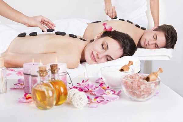 Spa l&amp;agrave; đơn vị chăm s&amp;oacute;c sắc đẹp, chăm s&amp;oacute;c da, thẩm mỹ kh&amp;ocirc;ng d&amp;ugrave;ng phương ph&amp;aacute;p phẫu thuật, kh&amp;ocirc;ng g&amp;acirc;y chảy m&amp;aacute;u&amp;hellip; như thẩm mỹ viện hay bệnh vi&amp;ecirc;n; c&amp;oacute; hoặc kh&amp;ocirc;ng c&amp;oacute; hoạt động massage (xoa b&amp;oacute;p)