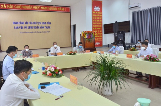 Kiểm tra c&amp;ocirc;ng t&amp;aacute;c ph&amp;ograve;ng, chống dịch bệnh Covid-19 v&amp;agrave; kết quả thực hiện nhiệm vụ ph&amp;aacute;t triển kinh tế - x&amp;atilde; hội 10 th&amp;aacute;ng đầu năm