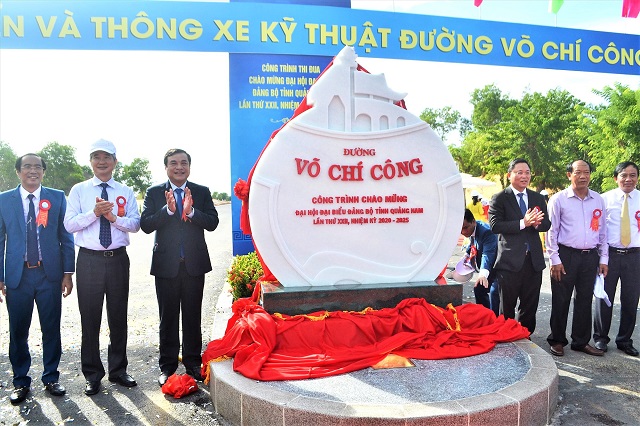 ngo&amp;agrave;i c&amp;aacute;c hệ thống cảng quốc gia c&amp;ugrave;ng một số dự &amp;aacute;n động lực quy m&amp;ocirc; lớn ti&amp;ecirc;u biểu như đường ven biển 129 kết nối Đ&amp;agrave; Nẵng - Quảng Ng&amp;atilde;i (đường V&amp;otilde; Ch&amp;iacute; C&amp;ocirc;ng). đươc kỳ vọng sẽ tạo th&amp;ecirc;m động lực ph&amp;aacute;t triển mới.