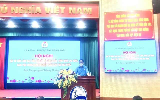 &amp;Ocirc;ng Trương Văn Phỉ - Ph&amp;oacute; Chủ tịch C&amp;ocirc;ng đo&amp;agrave;n c&amp;aacute;c KCN Bến C&amp;aacute;t, tỉnh B&amp;igrave;nh Dương đ&amp;oacute;ng g&amp;oacute;p &amp;yacute; kiến