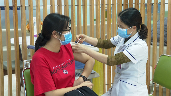 Ph&amp;uacute; Thọ ưu ti&amp;ecirc;n ti&amp;ecirc;m phủ Vắc Xin tại c&amp;aacute;c điểm n&amp;oacute;ng (Ảnh minh họa)
