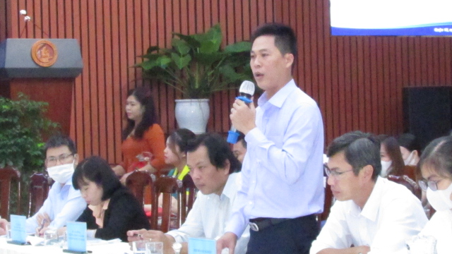 C&amp;aacute;c doanh nghiệp tr&amp;igrave;nh b&amp;agrave;y &amp;yacute; kiến tại hội nghị