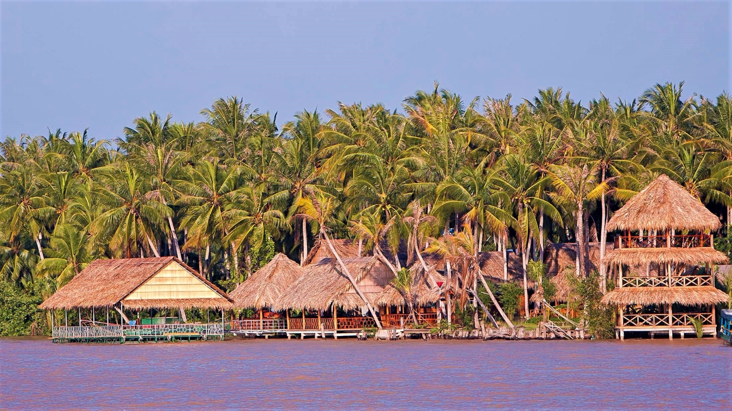 Du lịch Bến Tre mang n&amp;eacute;t ri&amp;ecirc;ng c&amp;oacute; của v&amp;ugrave;ng s&amp;ocirc;ng nước miệt vườn qu&amp;ecirc; hương xứ Dừa.