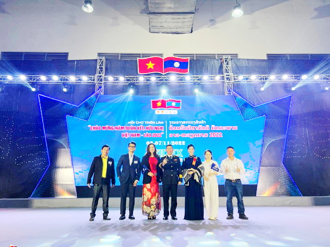 Đại diện Natrumax Việt Nam tham dự Lễ khai mạc Hội chợ, triển l&amp;atilde;m tạo L&amp;agrave;o.