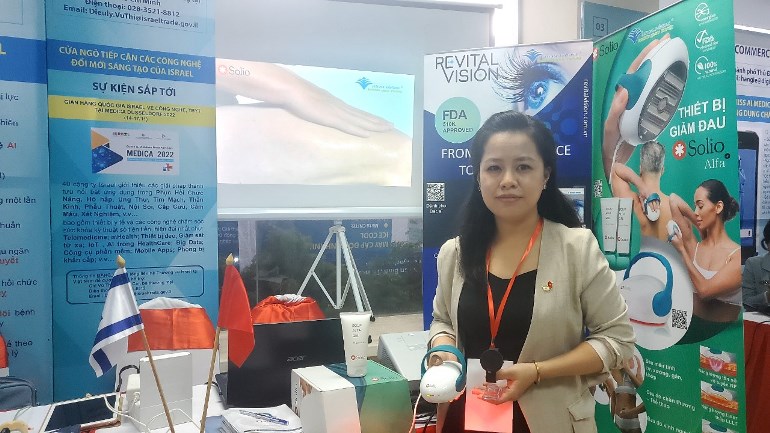 B&amp;agrave; Vũ Thị Diệu Ly - C&amp;aacute;n bộ Ph&amp;ograve;ng Kinh tế Thương mại, Đại Sứ Qu&amp;aacute;n Israel tại Việt Nam