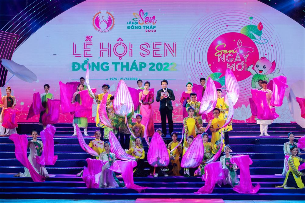 Lễ Hội Sen Đồng Tháp năm 2022 được tổ chức lần đầu tiên với chủ đề “Sen Ngày Mới” Lễ Hội Sen Đồng Tháp năm 2022 được tổ chức lần đầu tiên với chủ đề “Sen Ngày Mới”