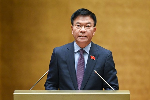 Bộ trưởng Bộ Tư ph&amp;aacute;p L&amp;ecirc; Th&amp;agrave;nh Long b&amp;aacute;o c&amp;aacute;o về c&amp;ocirc;ng t&amp;aacute;c thi h&amp;agrave;nh &amp;aacute;n năm 2022 (Ảnh: VGP/LS)