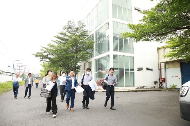 &amp;Ocirc;ng Nguyễn Thanh Quyền đ&amp;atilde; điều h&amp;agrave;nh doanh nghiệp ph&amp;aacute;t triển, th&amp;iacute;ch ứng với những biến đổi của của thị trường v&amp;agrave; x&amp;atilde; hội.
