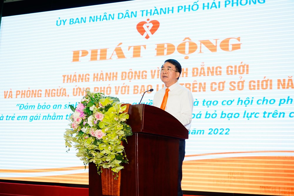 Đồng ch&amp;iacute; Ph&amp;oacute; Chủ tịch UBND th&amp;agrave;nh phố L&amp;ecirc; Khắc Nam ph&amp;aacute;t động chương tr&amp;igrave;nh