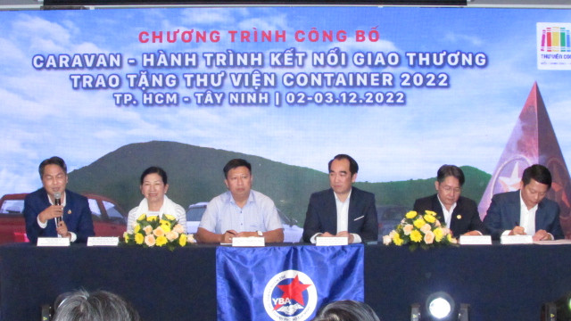 C&amp;ocirc;ng bố Caravan