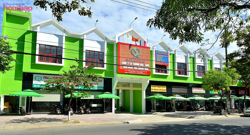 Được biết, sản phẩm thực phẩm bảo vệ sức khỏe Tr&amp;agrave; t&amp;uacute;i lọc S&amp;acirc;m Ngọc Linh, L&amp;ocirc; SX: 010822; NSX: 030822; HSD: 24 th&amp;aacute;ng kể từ ng&amp;agrave;y sản xuất của C&amp;ocirc;ng ty CP Thương mại - Dược - S&amp;acirc;m Ngọc Linh Quảng Nam, địa chỉ: Số 222 Huỳnh Th&amp;uacute;c Kh&amp;aacute;ng, phường An Xu&amp;acirc;n, Th&amp;agrave;nh Phố Tam Kỳ, tỉnh Quảng Nam