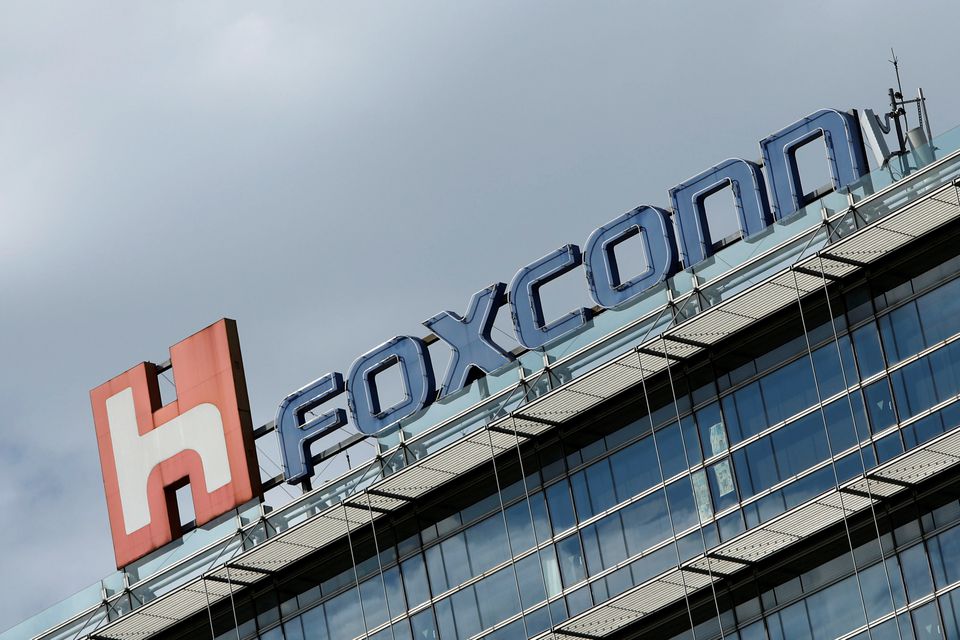 Foxconn đ&amp;atilde; gặp kh&amp;oacute; khăn trong việc t&amp;igrave;m đủ c&amp;ocirc;ng nh&amp;acirc;n cho nh&amp;agrave; m&amp;aacute;y