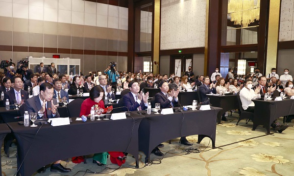 C&amp;aacute;c đại biểu tham dự Diễn đ&amp;agrave;n