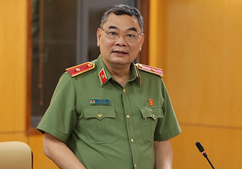 Trung tướng T&amp;ocirc; &amp;Acirc;n X&amp;ocirc;, Ch&amp;aacute;nh Văn ph&amp;ograve;ng, Người ph&amp;aacute;t ng&amp;ocirc;n Bộ C&amp;ocirc;ng an