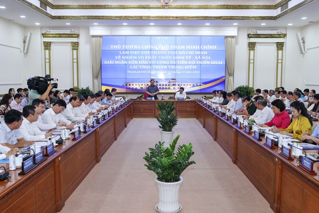 Thủ tướng Phạm Minh Ch&amp;iacute;nh l&amp;agrave;m việc với l&amp;atilde;nh đạo chủ chốt TPHCM về nhiệm vụ ph&amp;aacute;t triển kinh tế - x&amp;atilde; hội - Ảnh: VGP/Nhật Bắc