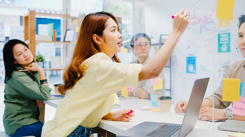 L&amp;atilde;nh đạo hiệu quả l&amp;agrave; một trong những nguy&amp;ecirc;n tắc x&amp;acirc;y dựng văn h&amp;oacute;a doanh nghiệp quan trọng