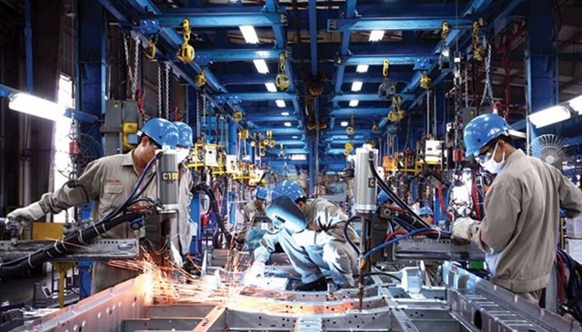 Cần c&amp;oacute; giải ph&amp;aacute;p thiết thực để n&amp;acirc;ng cao năng suất lao động.
