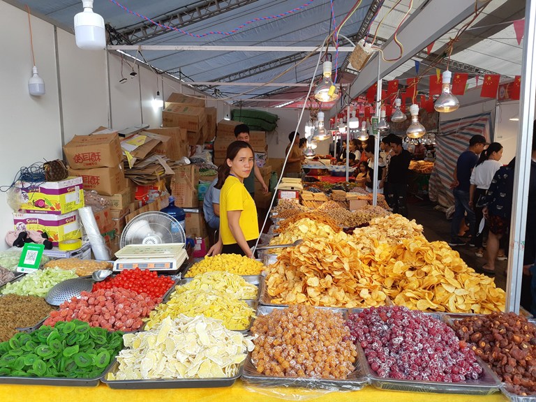 Gian h&amp;agrave;ng tr&amp;aacute;i c&amp;acirc;y kh&amp;ocirc; đa dạng của doanh nghiệp Trung Quốc