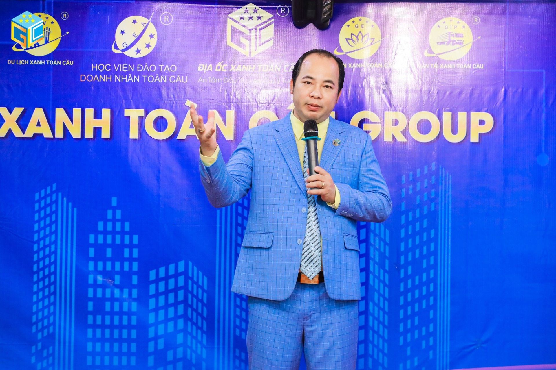 &amp;Ocirc;ng Nguyễn Thanh Ng&amp;agrave; &amp;ndash; CT HĐQT C&amp;ocirc;ng ty địa ốc Xanh To&amp;agrave;n Cầu