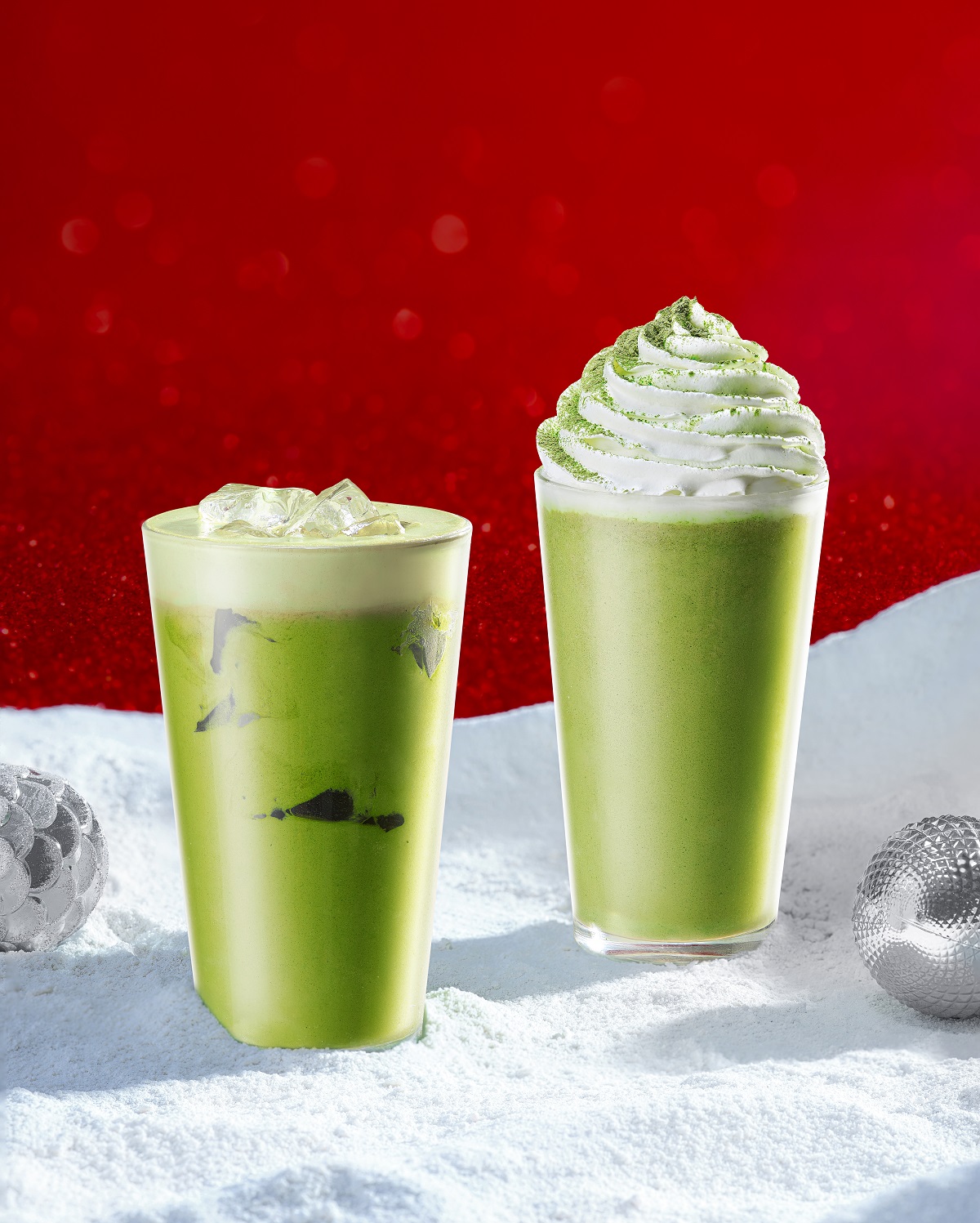 Matcha kh&amp;ocirc;ng phải l&amp;agrave; một nguy&amp;ecirc;n liệu xa lạ nhưng Ph&amp;uacute;c Long đ&amp;atilde; biến tấu một ch&amp;uacute;t để m&amp;oacute;n nước th&amp;acirc;n thuộc n&amp;agrave;y trở n&amp;ecirc;n th&amp;uacute; vị trong dịp cuối năm.jpg