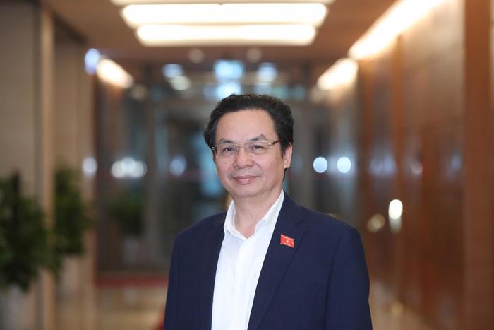 GS.TS Ho&amp;agrave;ng Văn Cường, Ủy vi&amp;ecirc;n Ủy ban T&amp;agrave;i ch&amp;iacute;nh-Ng&amp;acirc;n s&amp;aacute;ch Quốc hội, Ph&amp;oacute; Hiệu trưởng Trường Đại học Kinh tế Quốc d&amp;acirc;n