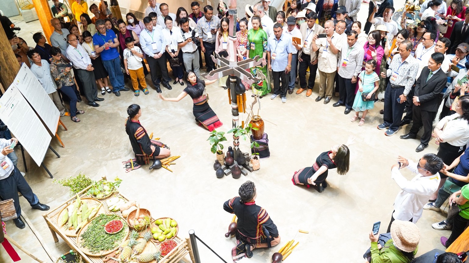 Bảo t&amp;agrave;ng Thế giới C&amp;agrave; ph&amp;ecirc; l&amp;agrave; điểm đến quan trọng trong c&amp;aacute;c kỳ L&amp;ecirc;̃ hội C&amp;agrave; ph&amp;ecirc; Bu&amp;ocirc;n Ma Thuột