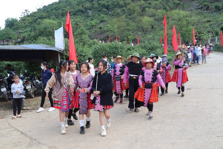 Ảnh minh họaSử dụng hiệu quả nguồn vốn đầu tư c&amp;ocirc;ng, đời sống của đồng b&amp;agrave;o d&amp;acirc;n tộc thiểu số v&amp;ugrave;ng cao Mộc Ch&amp;acirc;u, Sơn La kh&amp;ocirc;ng ngừng được cải thiện.