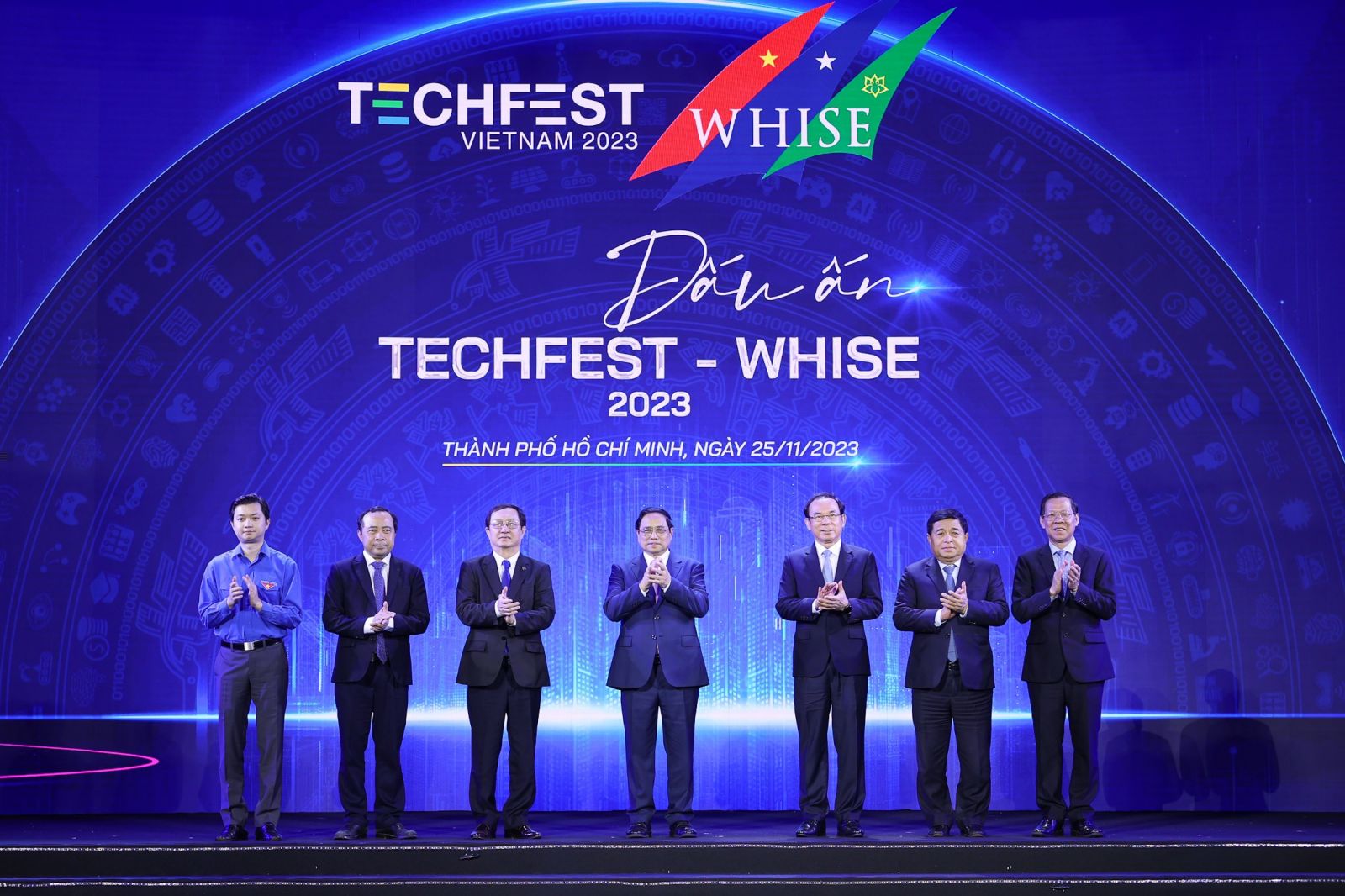 Thủ Tướng Ch&amp;iacute;nh Phủ Phạm Minh Ch&amp;iacute;nh dự khai mạc chuỗi sự kiện Techfest-Whise 2023