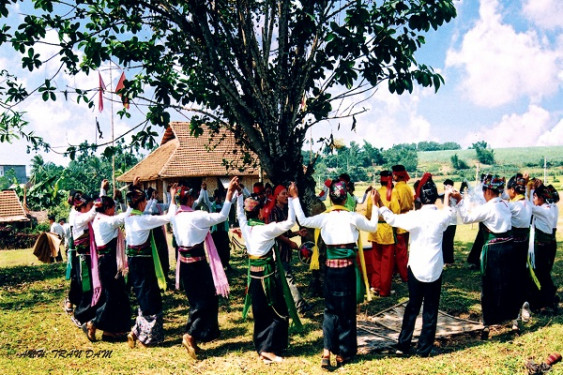 "Gõ cửa" miền huyền thoại mang tên... ngủ thăm - Bài cuối: Ngủ thăm bị nhầm lẫn là tập tục lạc hậu