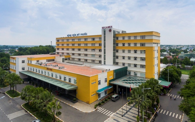 Khi đến bệnh viện, b&amp;agrave; con vui l&amp;ograve;ng mang theo CMND/CCCD v&amp;agrave; phiếu x&amp;aacute;c nhận ti&amp;ecirc;m mũi 1 (đối với b&amp;agrave; con đ&amp;atilde; ti&amp;ecirc;m mũi 1) để được phục vụ