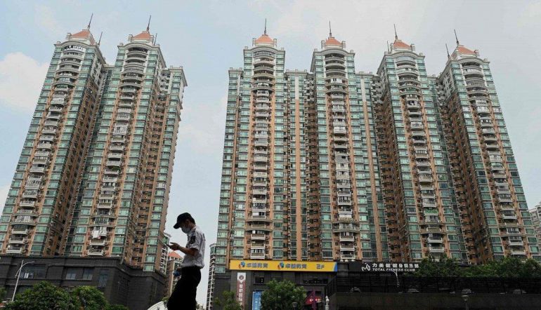 Trung Quốc kh&amp;ocirc;ng muốn qu&amp;aacute; phụ thuộc v&amp;agrave;o lĩnh vực bất động sản để l&amp;agrave;m trụ cột cho tăng trưởng kinh tế nữa. Thay v&amp;agrave;o đ&amp;oacute;, nước n&amp;agrave;y hạ quyết t&amp;acirc;m, dồn lực v&amp;agrave;o c&amp;ocirc;ng nghệ, để đưa đất nước tới