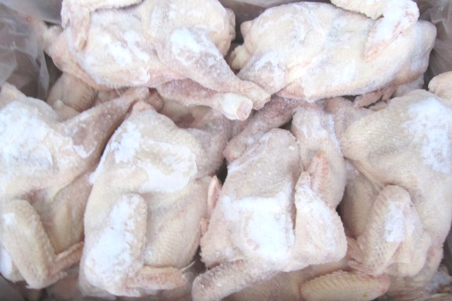 EU thu hồi l&amp;ocirc; thịt g&amp;agrave; Ba Lan do ph&amp;aacute;t hiện vi sinh, h&amp;oacute;a chất