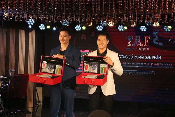 Hộp qu&amp;agrave; sức khỏe HEALTH GIFT BOX được giới thiệu tại sự kiện c&amp;ocirc;ng bố sản phẩm mới