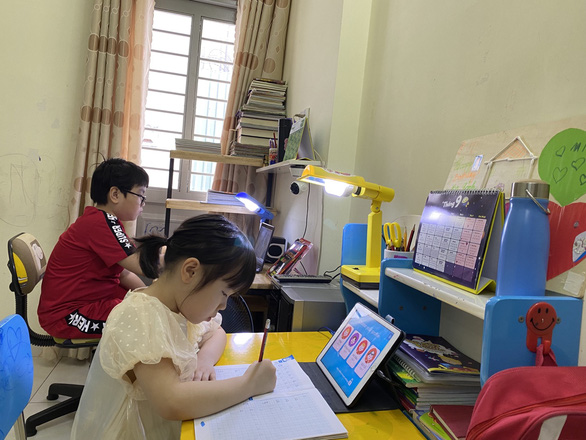 Hơn 70% phụ huynh không ở TP.HCM cho con em lớp 1 đi học trực tiếp Hơn 70% phụ huynh không ở TP.HCM cho con em lớp 1 đi học trực tiếp