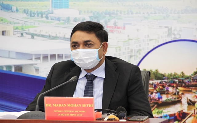&amp;Ocirc;ng Madan Mohan Sethi, Tổng L&amp;atilde;nh sự Ấn Độ tại TP. Hồ Ch&amp;iacute; Minh tham dự buổi Toạ đ&amp;agrave;m tại điểm cầu B&amp;igrave;nh Dương