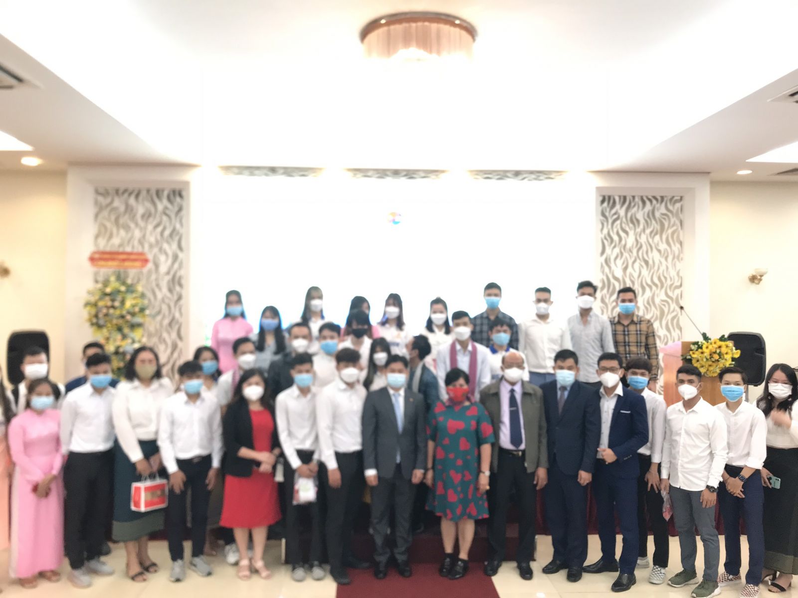 Đại biểu v&amp;agrave; lưu học sinh Campuchia tại hội nghị