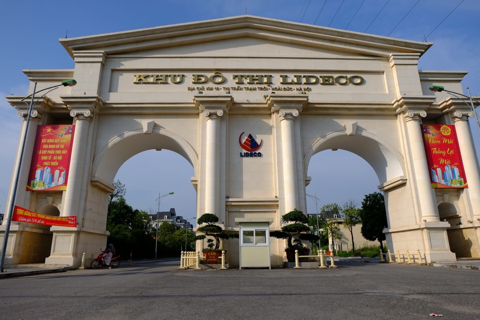 Loạt l&amp;atilde;nh đạo Lideco li&amp;ecirc;n tục tho&amp;aacute;i vốn