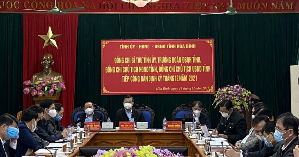 Lãnh đạo tỉnh Hòa Bình tiếp công dân định kỳ tháng 12