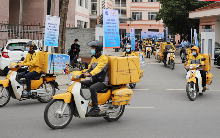 BHXH tỉnh Ph&amp;uacute; Thọ tổ chức tuy&amp;ecirc;n truyền lưu động về c&amp;aacute;c ch&amp;iacute;nh s&amp;aacute;ch BHXH tới người d&amp;acirc;n tr&amp;ecirc;n địa b&amp;agrave;n