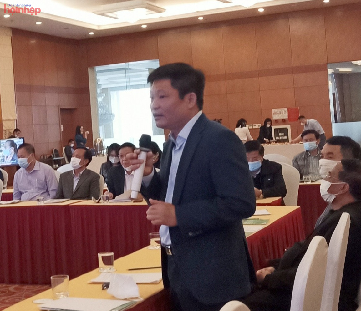 Đại diện C&amp;ocirc;ng ty Dệt may T&amp;acirc;n Đệ