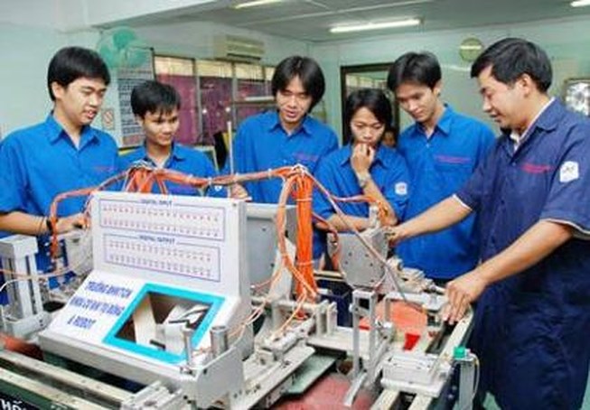 Nguồn nh&amp;acirc;n lực chất lượng cao trong GDNN l&amp;agrave; nguồn nh&amp;acirc;n lực phải đ&amp;aacute;p ứng được y&amp;ecirc;u cầu của thị trường lao động (y&amp;ecirc;u cầu của c&amp;aacute;c doanh nghiệp trong v&amp;agrave; ngo&amp;agrave;i nước)