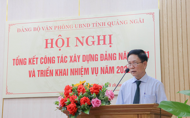 Bí thư Đảng ủy – Chánh Văn phòng UBND tỉnh Quảng Ngãi, Đồng chí Phạm Xuân Duệ phát biểu Bí thư Đảng ủy – Chánh Văn phòng UBND tỉnh Quảng Ngãi, Đồng chí Phạm Xuân Duệ phát biểu
