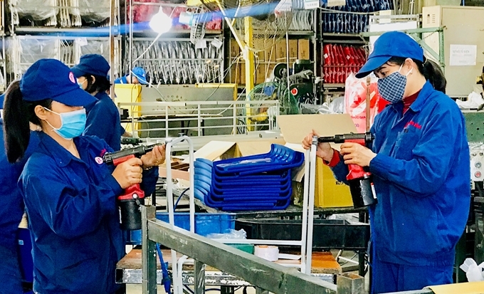 Ngành công nghiệp cần được đầu tư mạnh mẽ hơn Ngành công nghiệp cần được đầu tư mạnh mẽ hơn