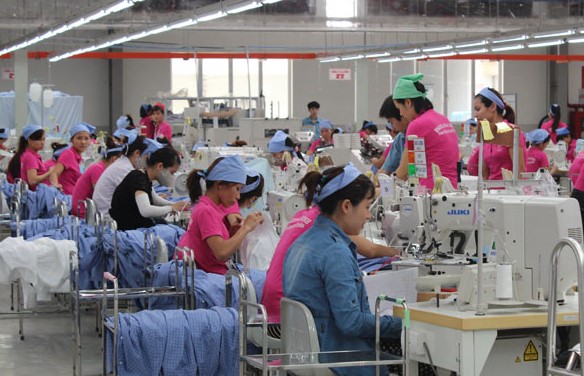 Năm 2021, các doanh nghiệp trên địa bàn tỉnh Hòa Bình tạo việc làm mới cho 16.120 lao động Năm 2021, các doanh nghiệp trên địa bàn tỉnh Hòa Bình tạo việc làm mới cho 16.120 lao động