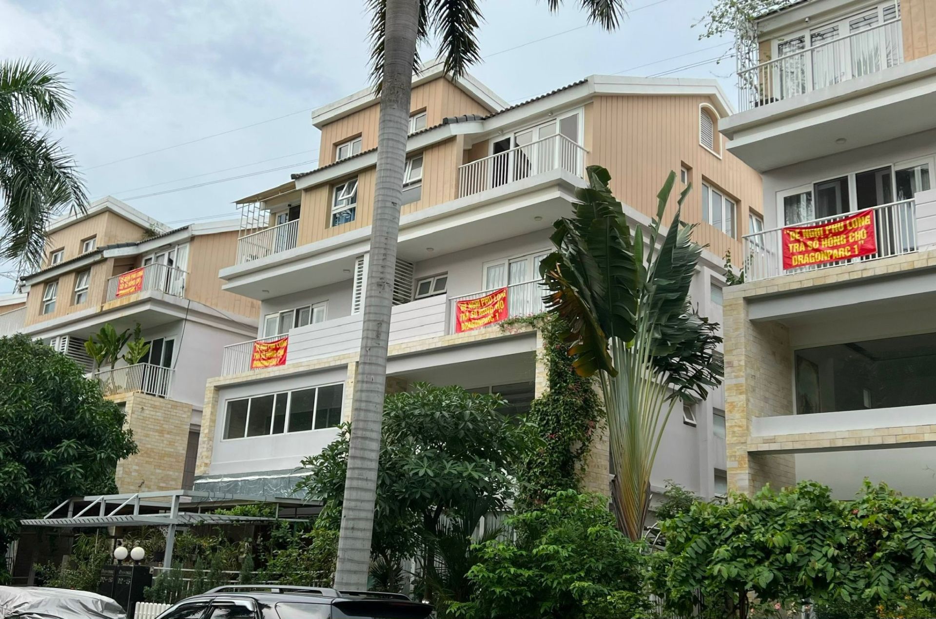 58 căn biệt thự thuộc dự &amp;aacute;n Dragon Parc 1 m&amp;ograve;n mỏi chờ sổ hồng đến bao giờ bởi những sai phạm của chủ đầu tư