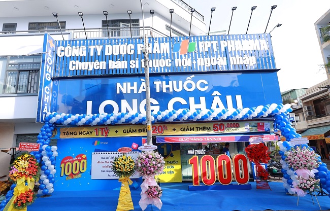 FPT Long Ch&amp;acirc;u - chuỗi nh&amp;agrave; thuốc đầu ti&amp;ecirc;n v&amp;agrave; duy nhất phủ khắp 63 tỉnh th&amp;agrave;nh tại Việt Nam đ&amp;atilde; ch&amp;iacute;nh thức c&amp;ocirc;ng bố khai trương nh&amp;agrave; thuốc thứ 1.000.
