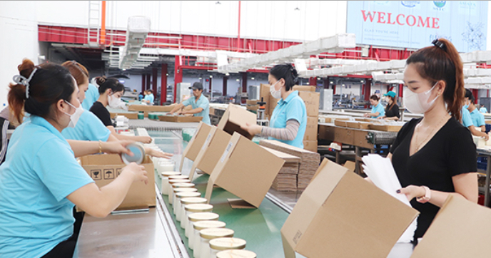 C&amp;ocirc;ng nh&amp;acirc;n C&amp;ocirc;ng ty TNHH quốc tế Fleming Việt Nam trong Khu c&amp;ocirc;ng nghiệp Amata (TP.Bi&amp;ecirc;n H&amp;ograve;a).